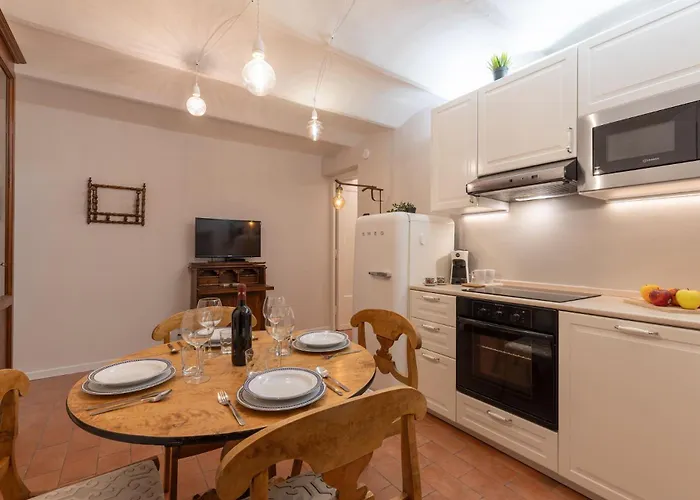 San Ambrogio Courtyard In Apartament Florencja
