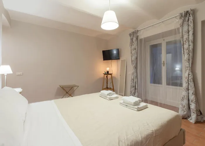 San Ambrogio Courtyard In Apartament Florencja